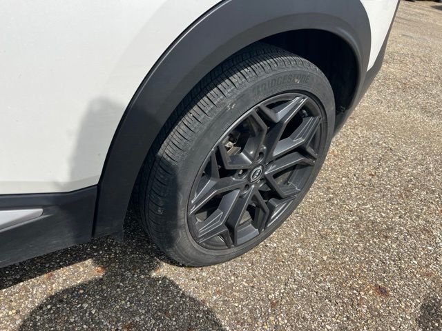 Used 2025 White Nissan SR image 8