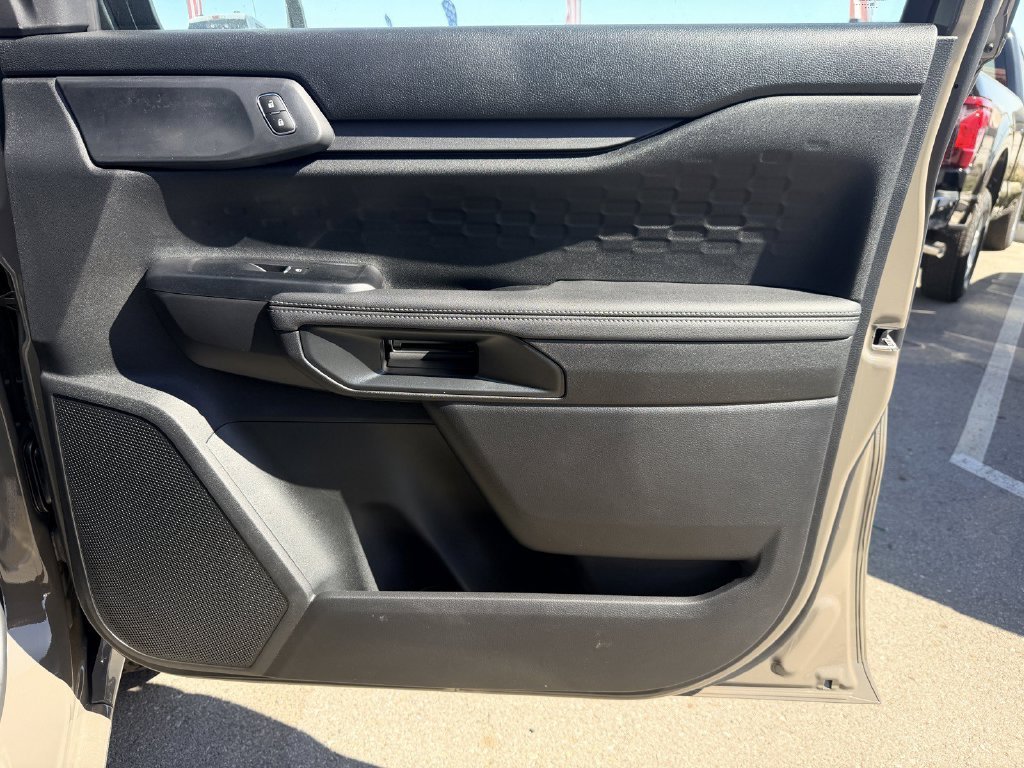 New 2026 Marsh Gray Ford XLT image 11