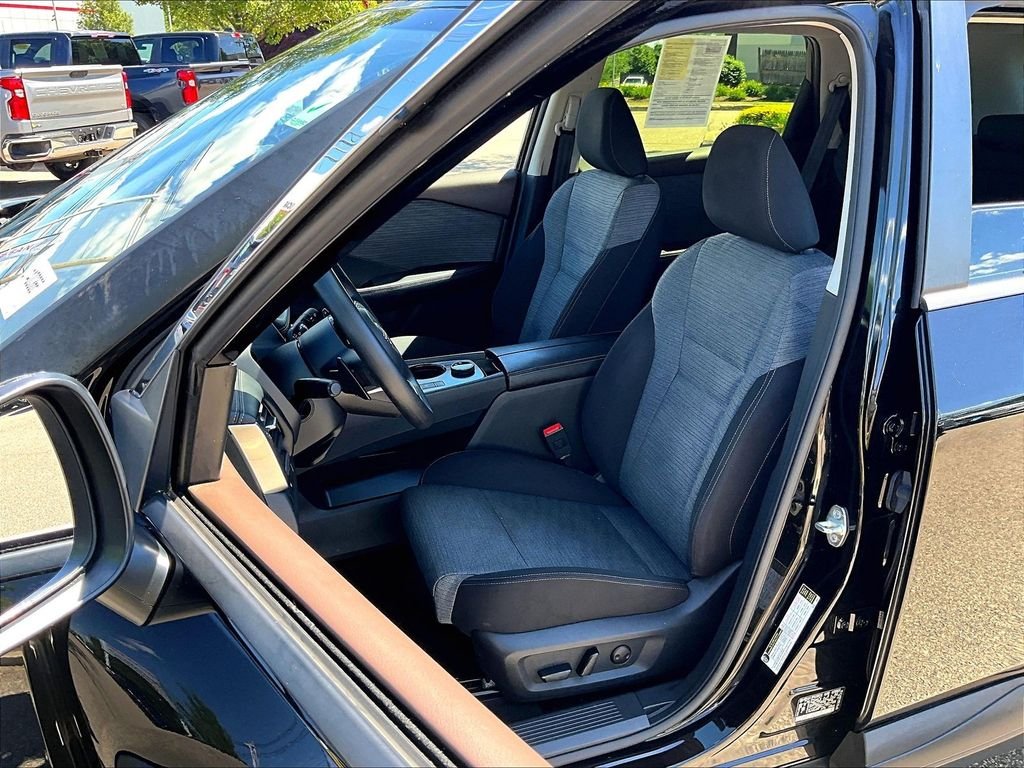 Used 2023 Black Nissan SV image 10