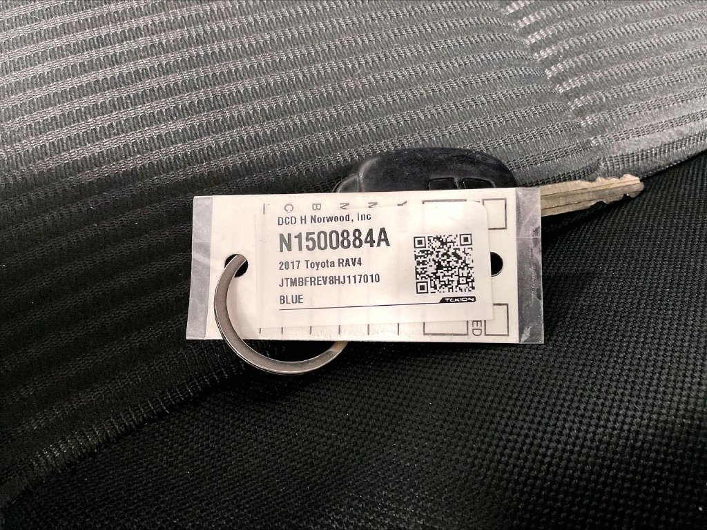 Used 2017 Blue Toyota LE image 31