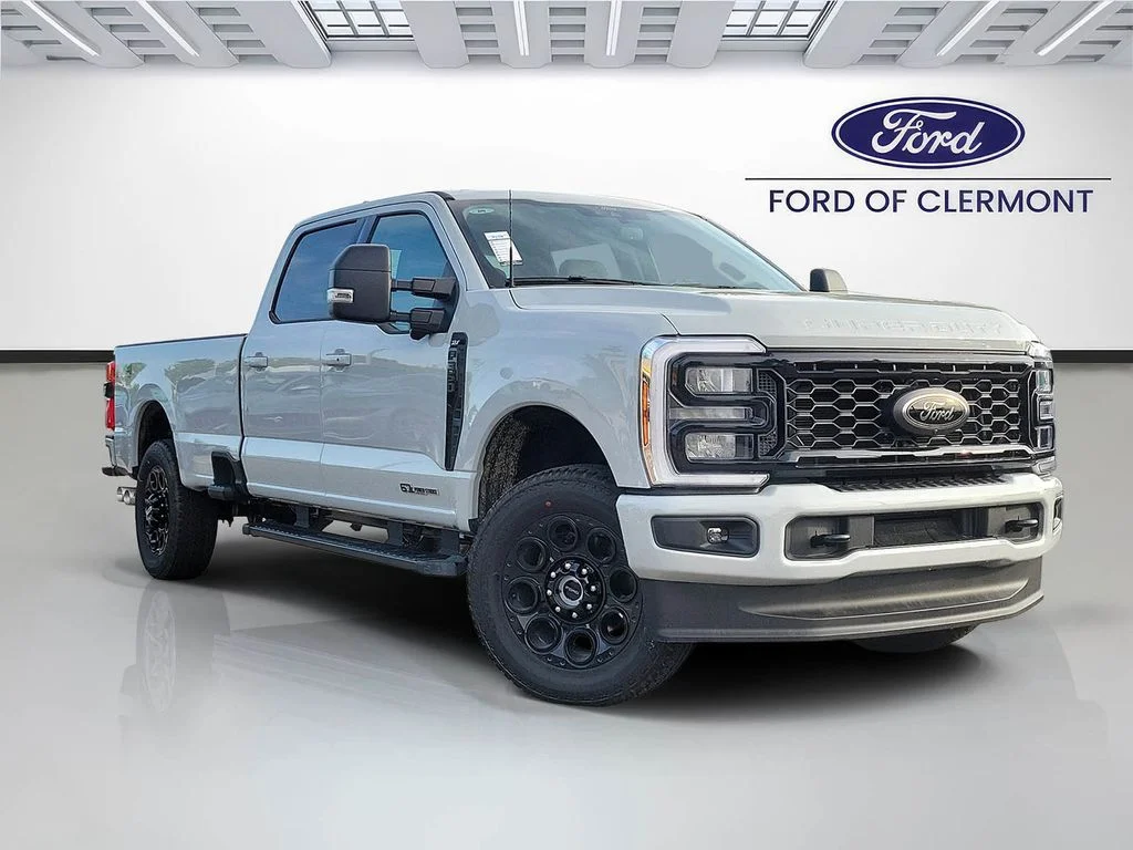 New 2026 White Ford XLT image 1