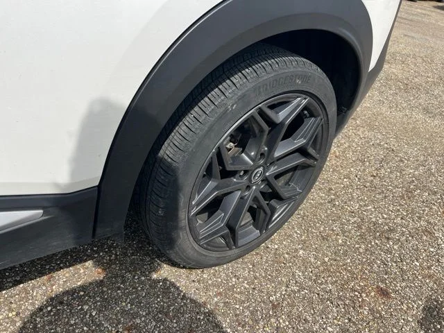 Certified Used 2025 White Nissan SR image 8