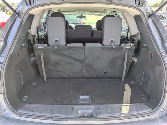 Certified Used 2020 Gun Metallic Nissan S image 13