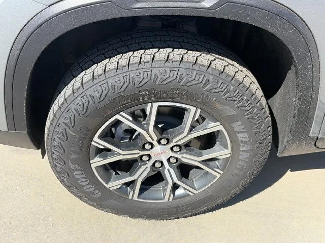 New 2027 Silver GMC AT4 image 9