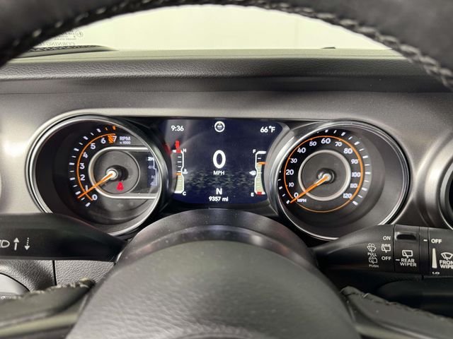 Used 2022 Silver Jeep Unlimited Sport S image 3