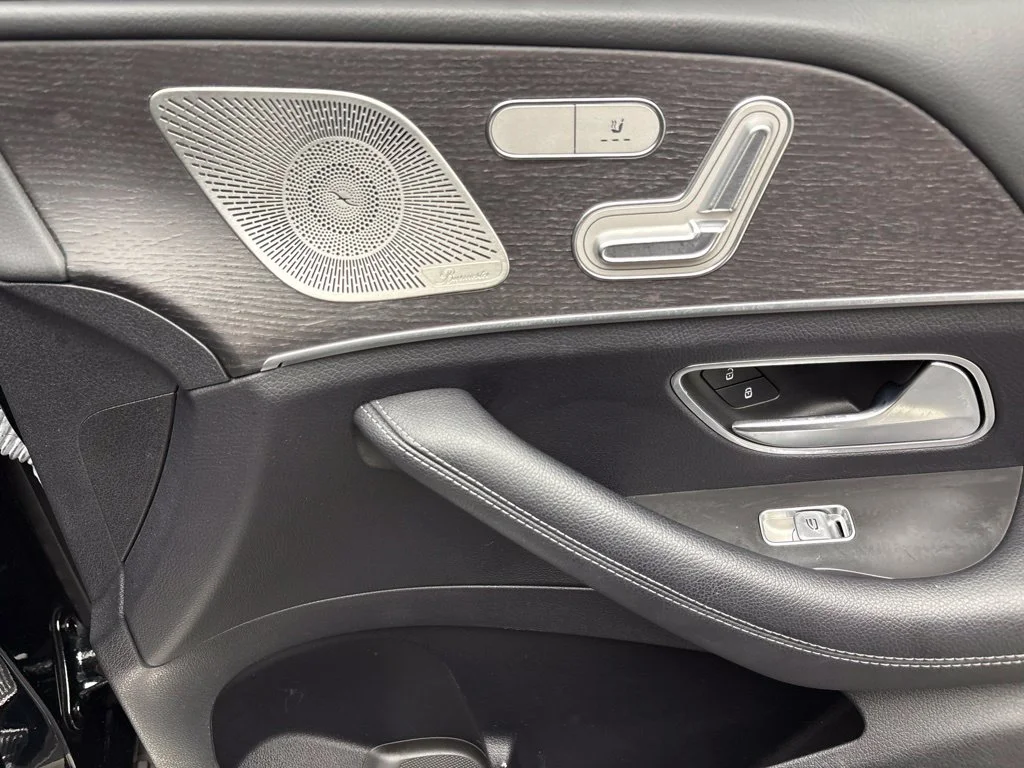 Certified Used 2022 Black Mercedes-Benz GLE 350 image 24