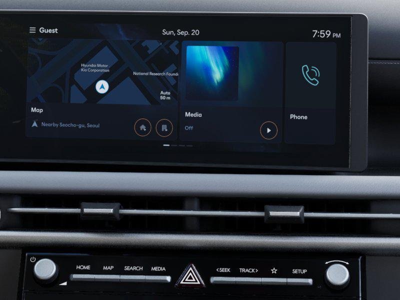 New 2025 White Hyundai SEL Convenience image 13