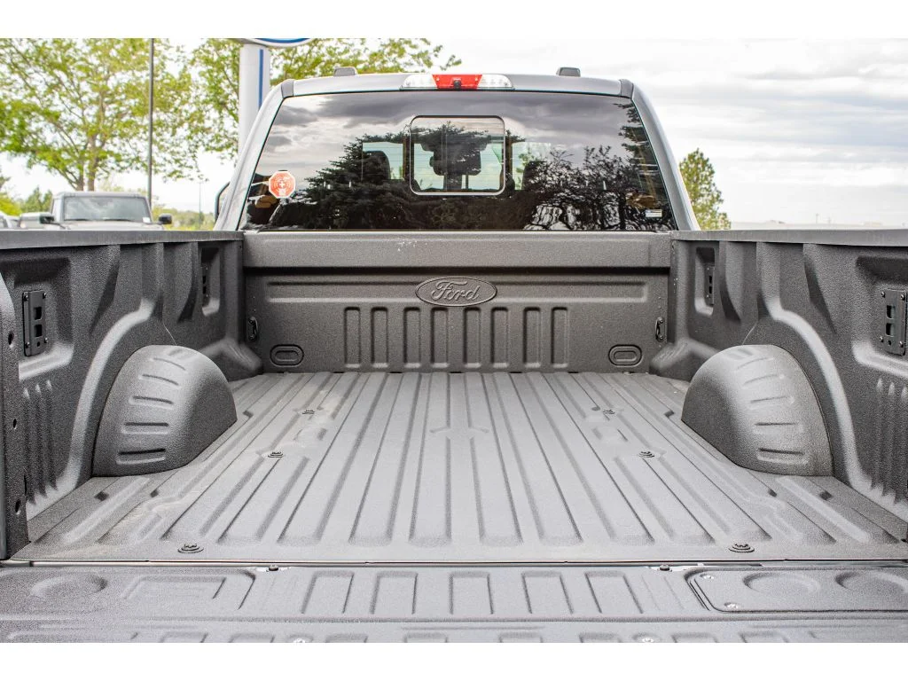 New 2026 Carbonized Gray Metallic Ford F-350® Lariat® image 12