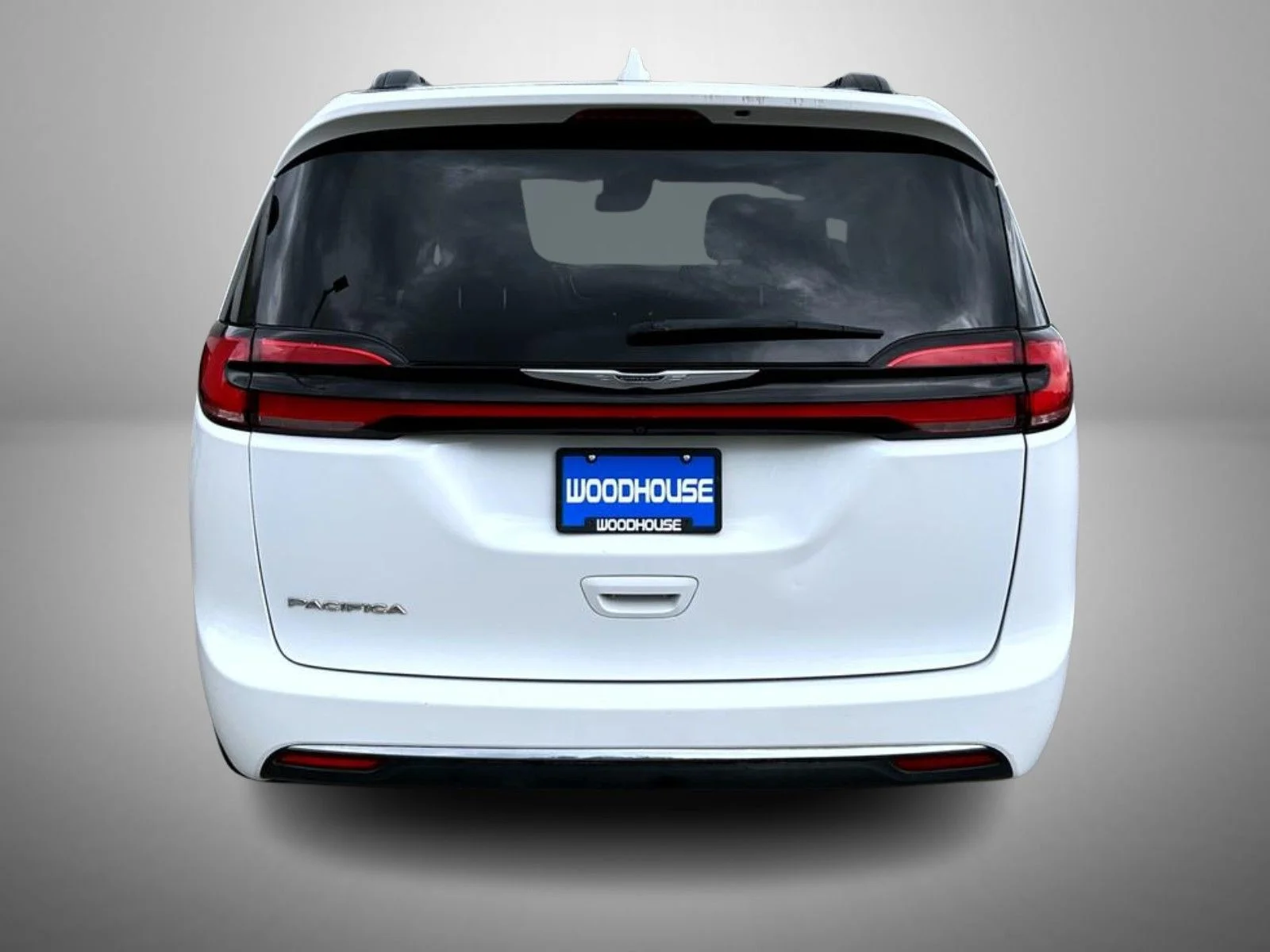 Used 2022 White Chrysler Touring L image 6