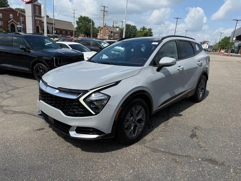 Used 2023 Gray Kia SX image 3