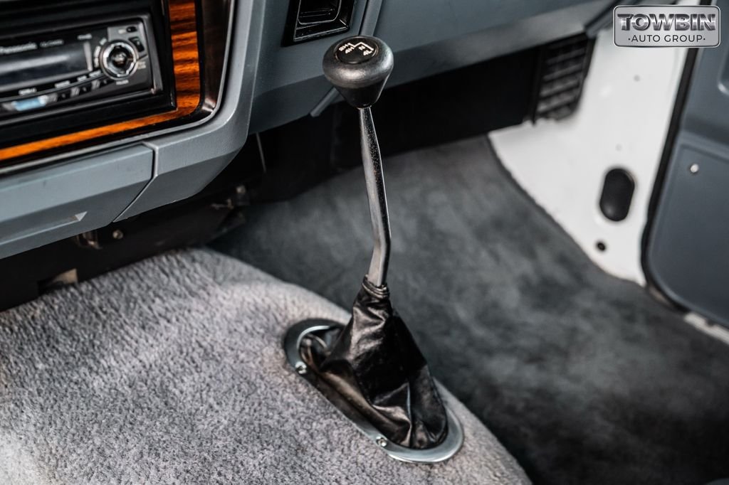 Used 1988  Dodge 100 image 19