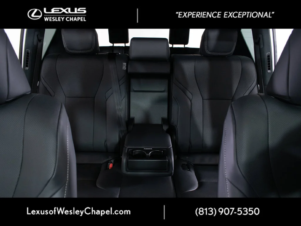 2026 Lexus LX 700h F-Sport - Photo 6