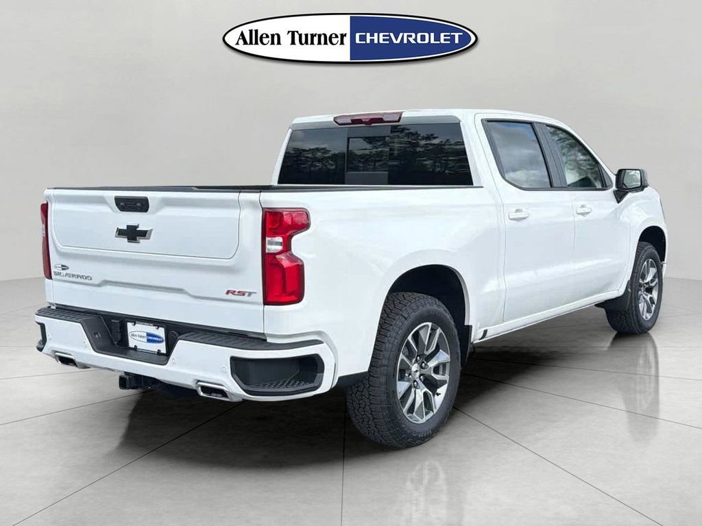 New 2026 Summit White Chevrolet RST image 4