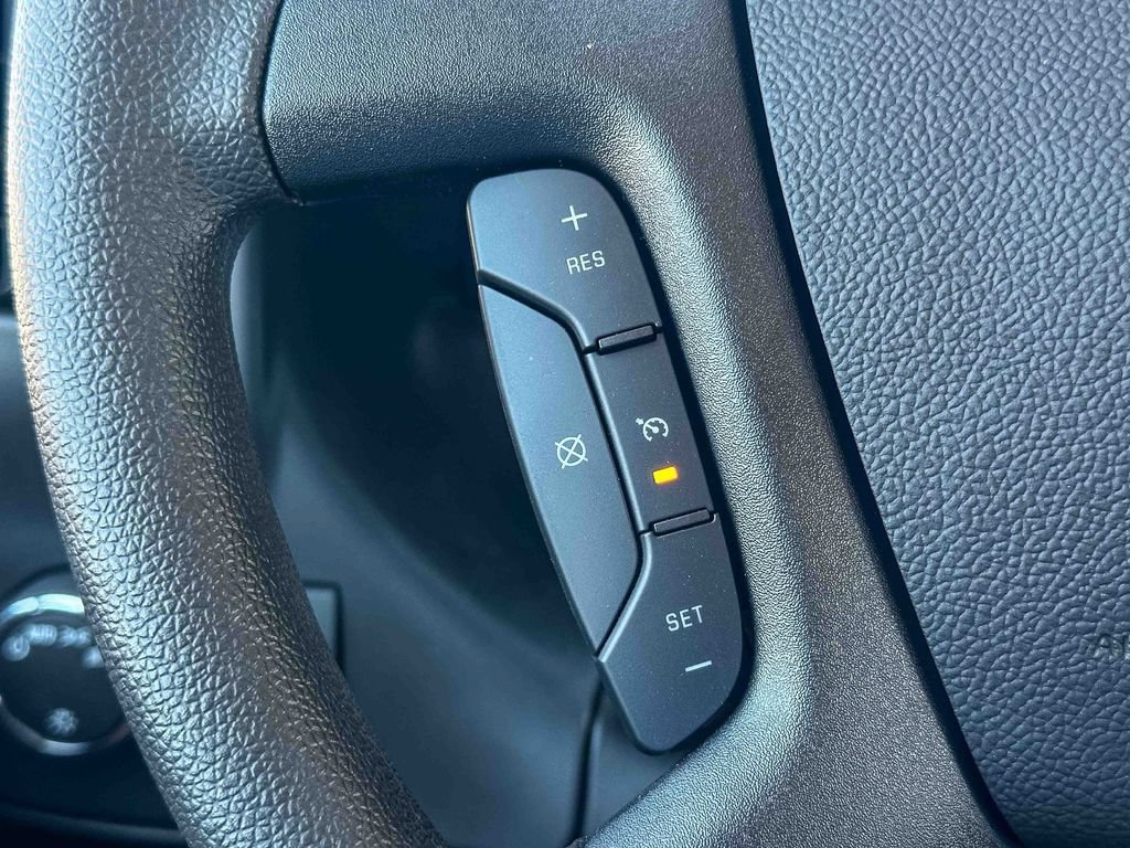 2025 Chevrolet Express Cargo Work Van - Photo 19