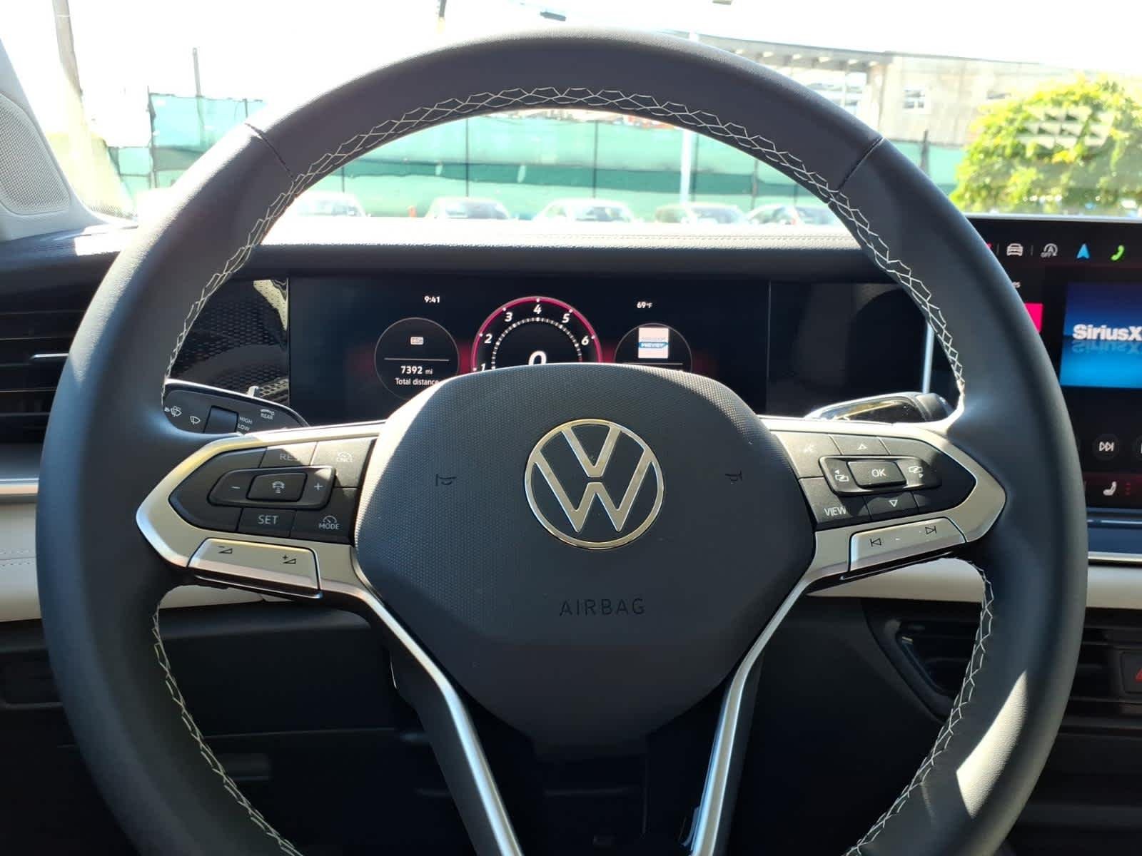 Certified Used 2025 Deep Black Pearl Volkswagen SE image 24
