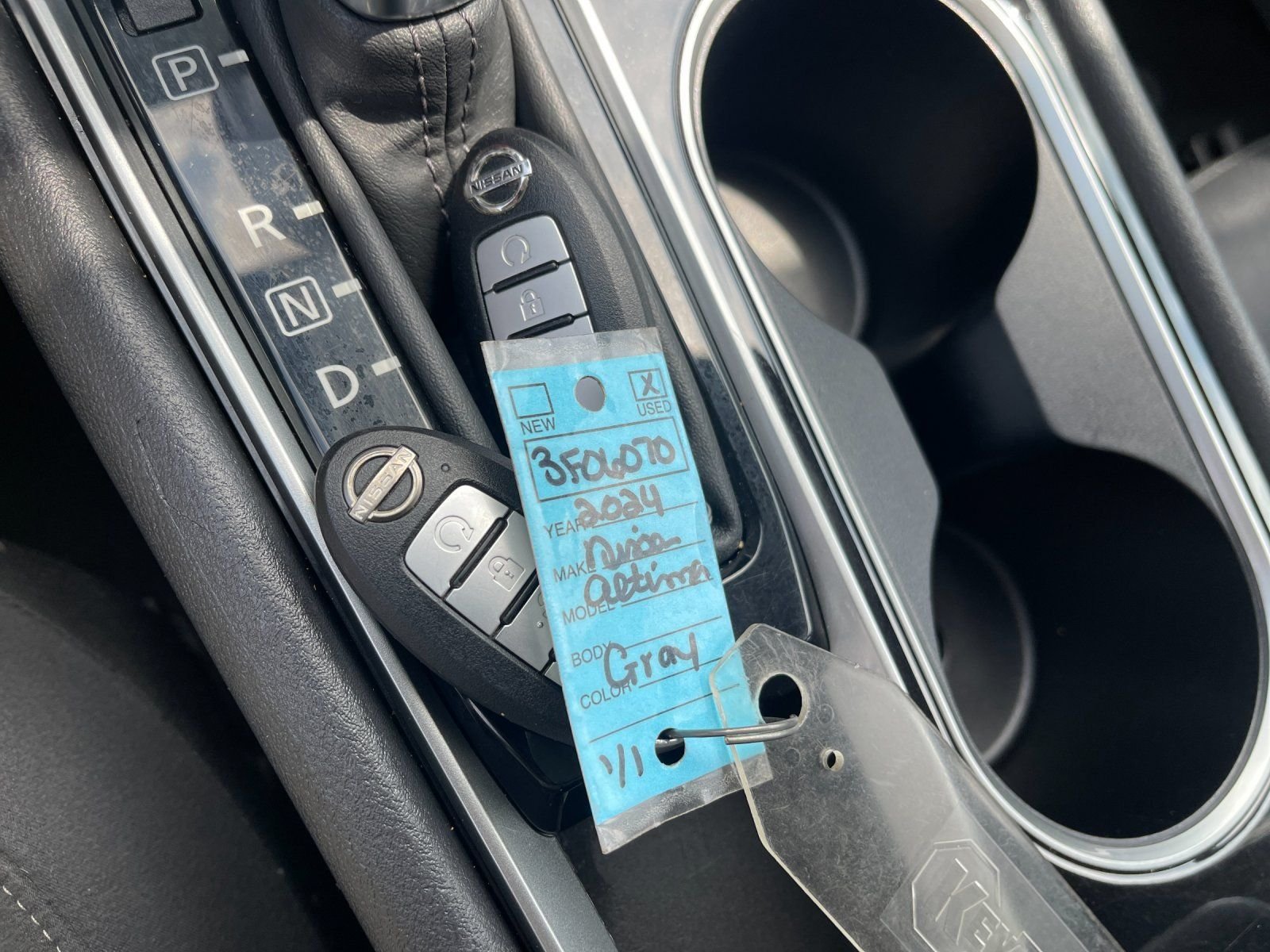 Used 2024 Silver Nissan 2.5 SV image 10