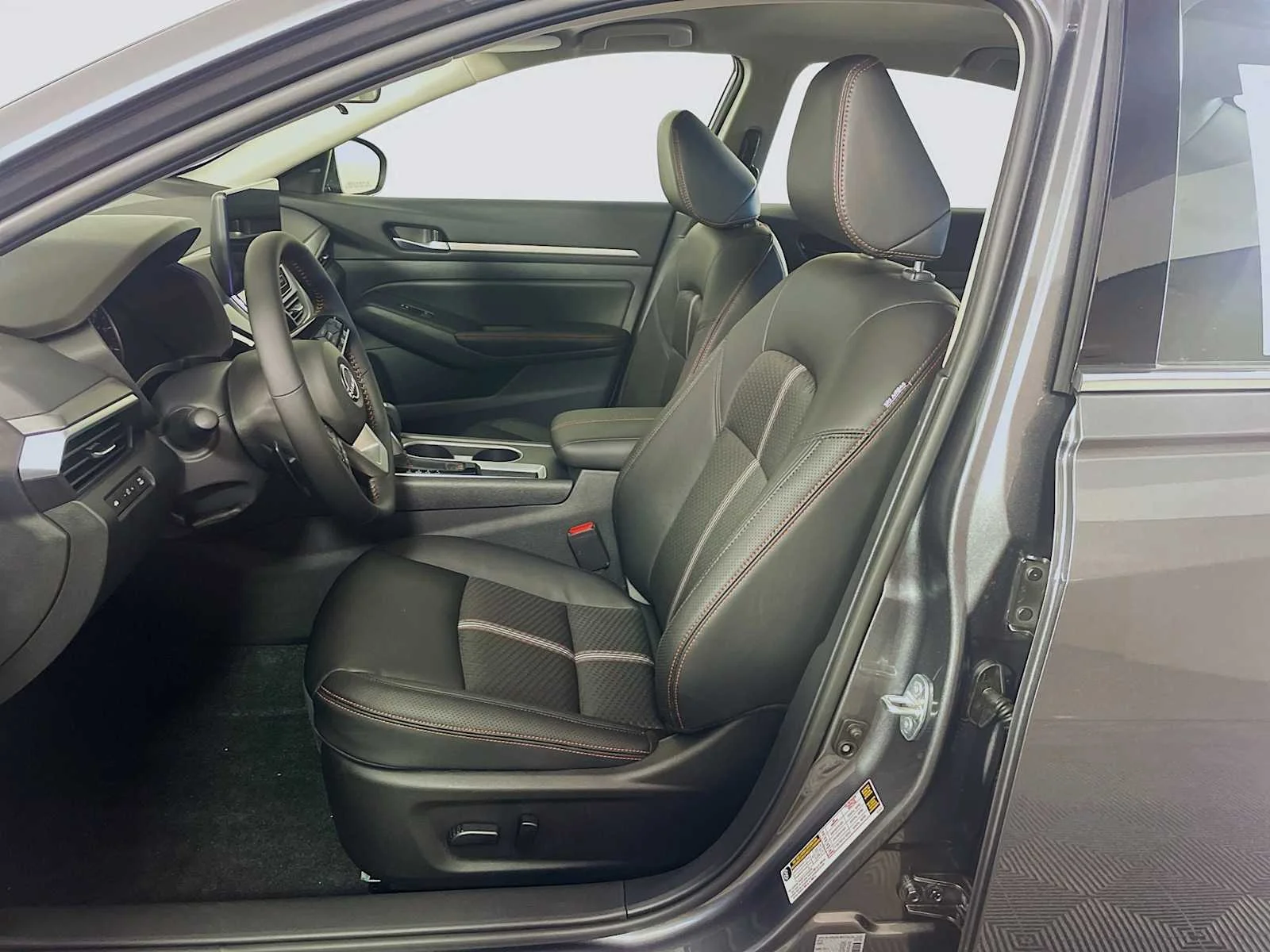 New 2026 Gun Metallic Nissan SR image 4