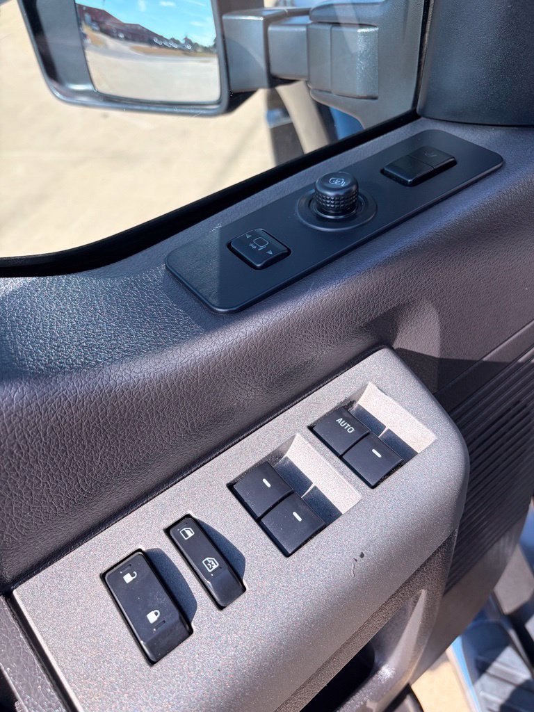 Used 2011 Black Ford Lariat image 12