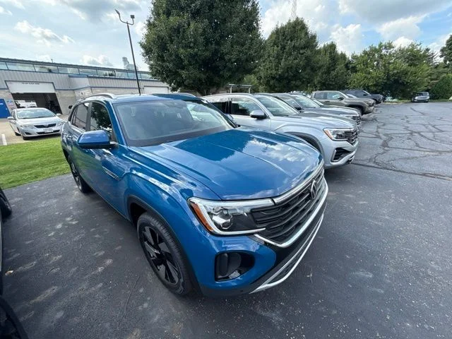 2026 Volkswagen Atlas Cross Sport SE w/Technology