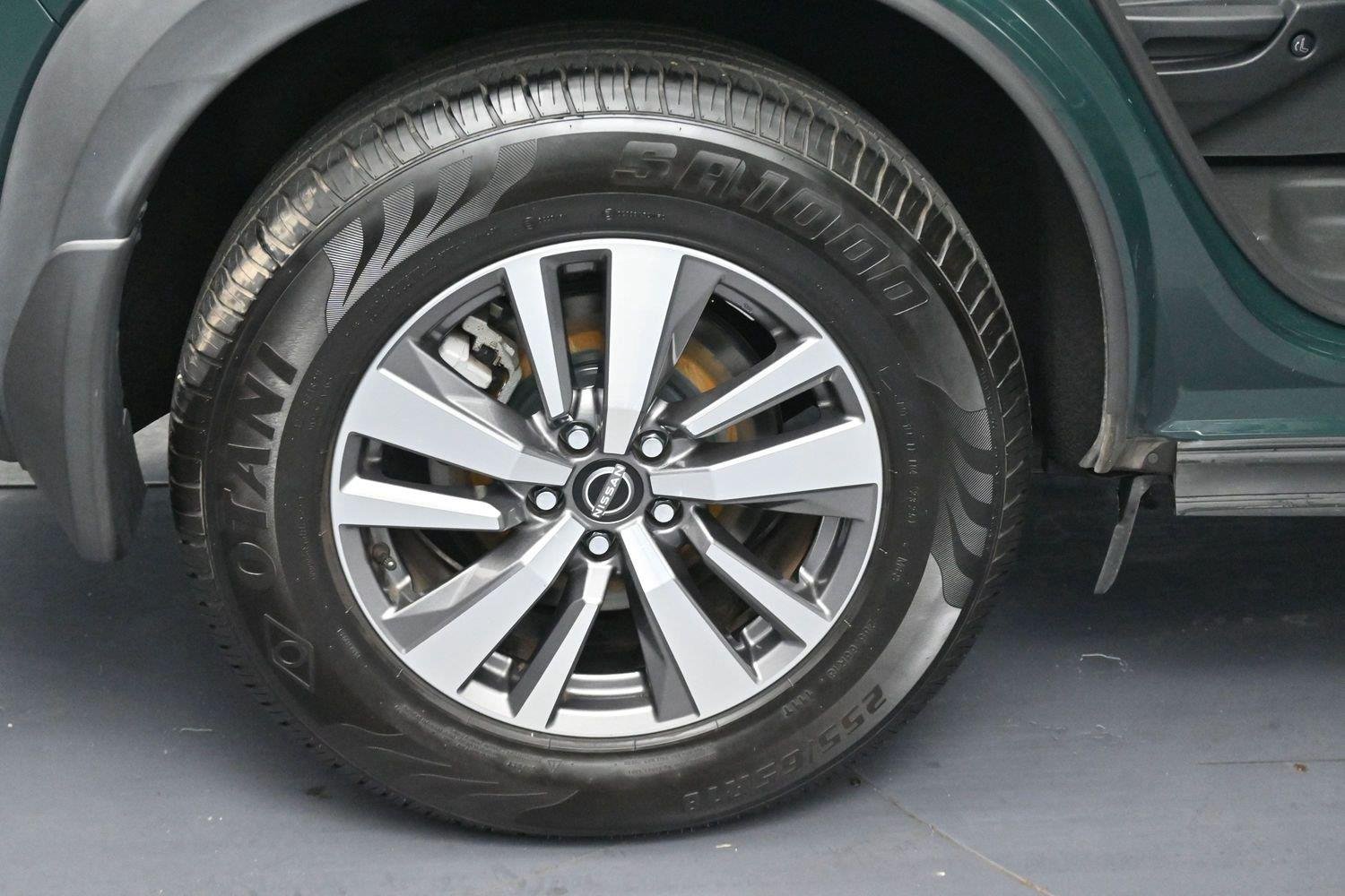 Used 2022 Green Nissan SL image 40