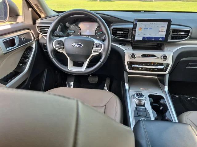 Used 2023 White Ford XLT image 30