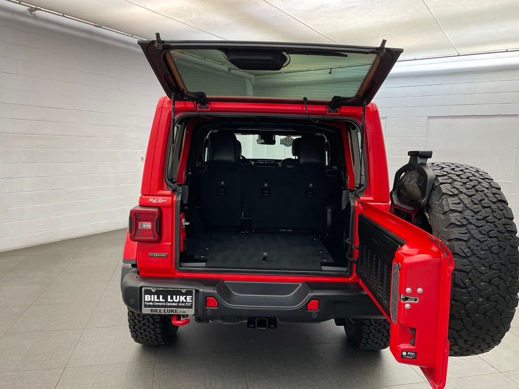 Used 2022 Red Jeep Unlimited Rubicon image 24