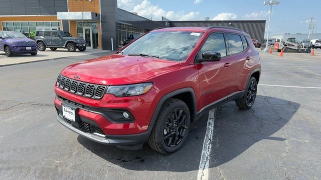 New 2026 Red Hot Pearlcoat Jeep Latitude image 3