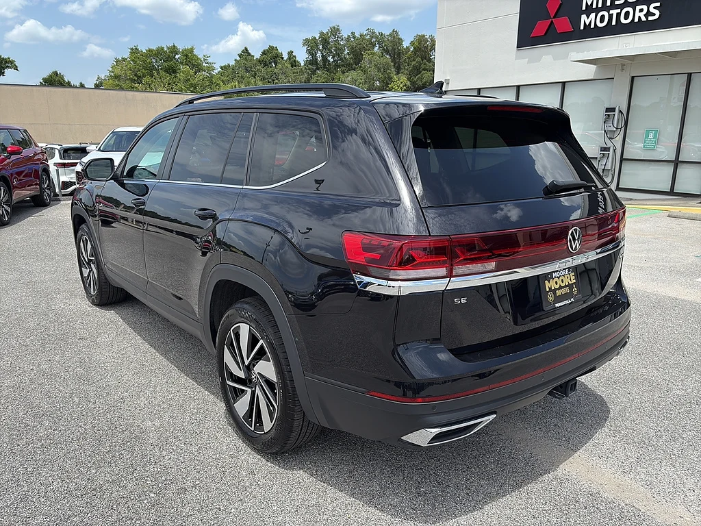 Certified Used 2026 Deep Black Pearl Volkswagen 2.0T SE w/Technology 4MOTION image 6