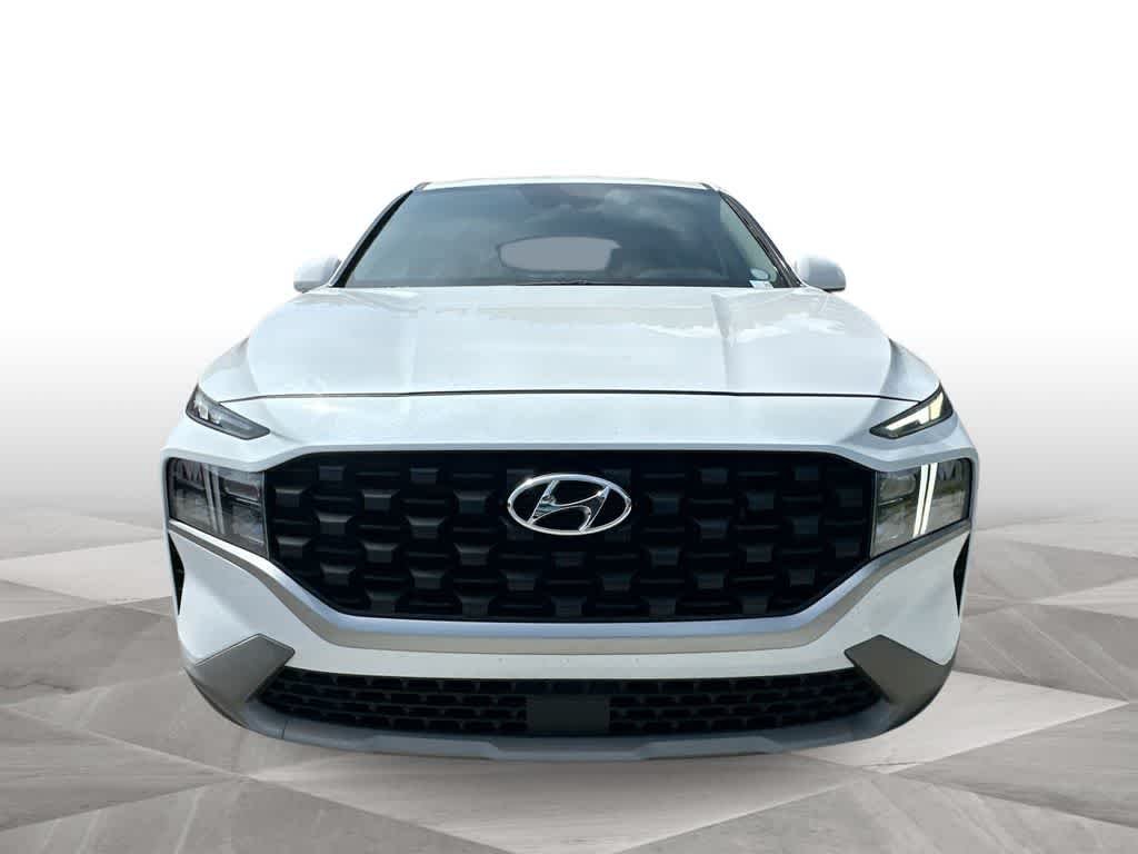 Used 2021 Quartz White Hyundai SE image 3