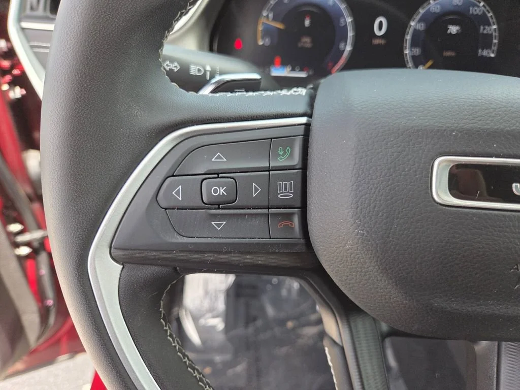 Certified Used 2024 Velvet Red Pearlcoat Jeep Laredo image 27