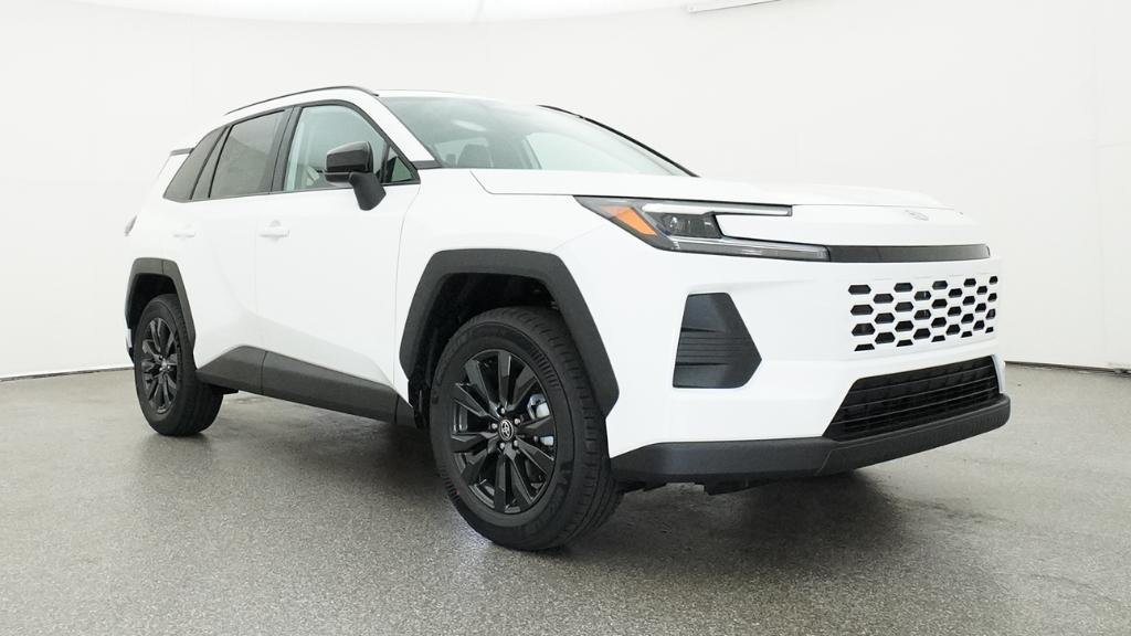 New 2026 Ice Cap Toyota XLE Premium image 9