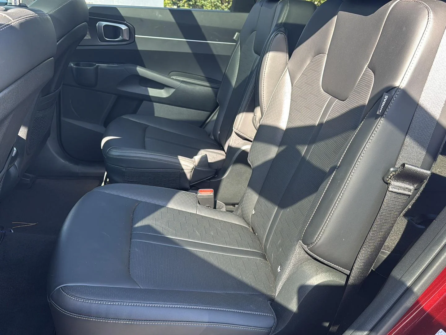 Used 2025 Dawning Red Kia EX image 5