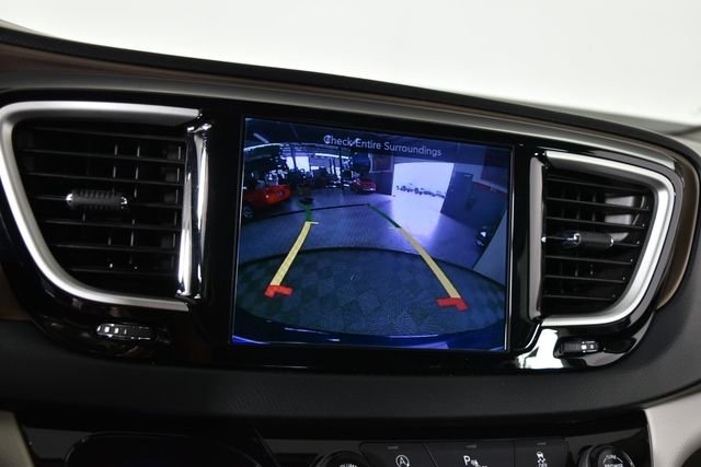 2017 Chrysler Pacifica Touring-L - Photo 24