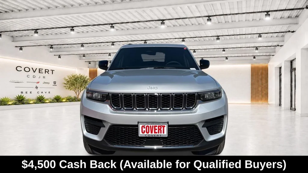 New 2026 Silver Zynith Exterior Paint Jeep Laredo image 3