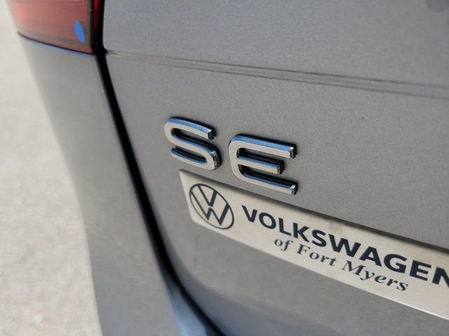 Used 2024 Pyrite Silver Metallic Volkswagen 2.0T SE image 8