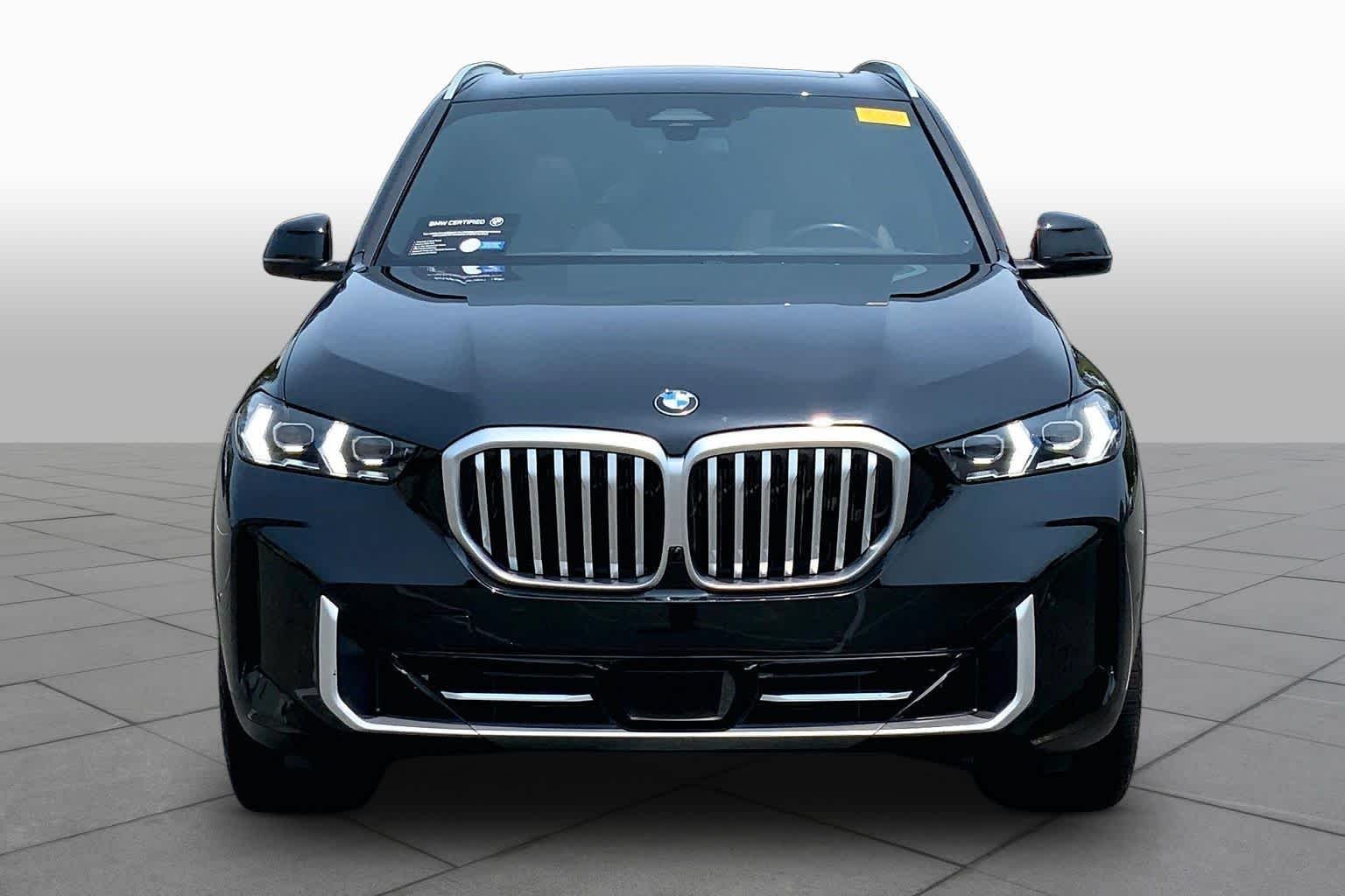 Certified Used 2024 Black Sapphire Metallic BMW xDrive40i image 3