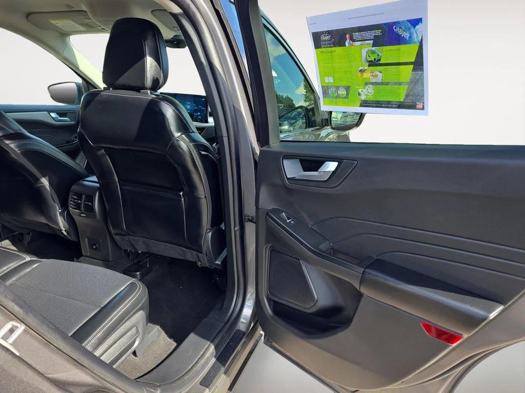 Used 2025 Carbonized Grey Metallic Ford Platinum image 12