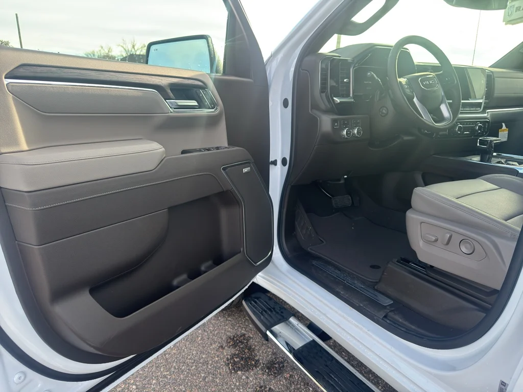 New 2026 Glacier White Tricoat GMC SLT image 12