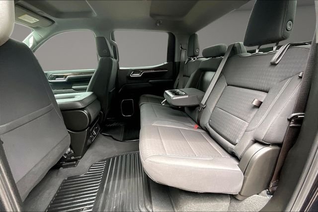 Used 2023 Silver GMC Elevation image 25