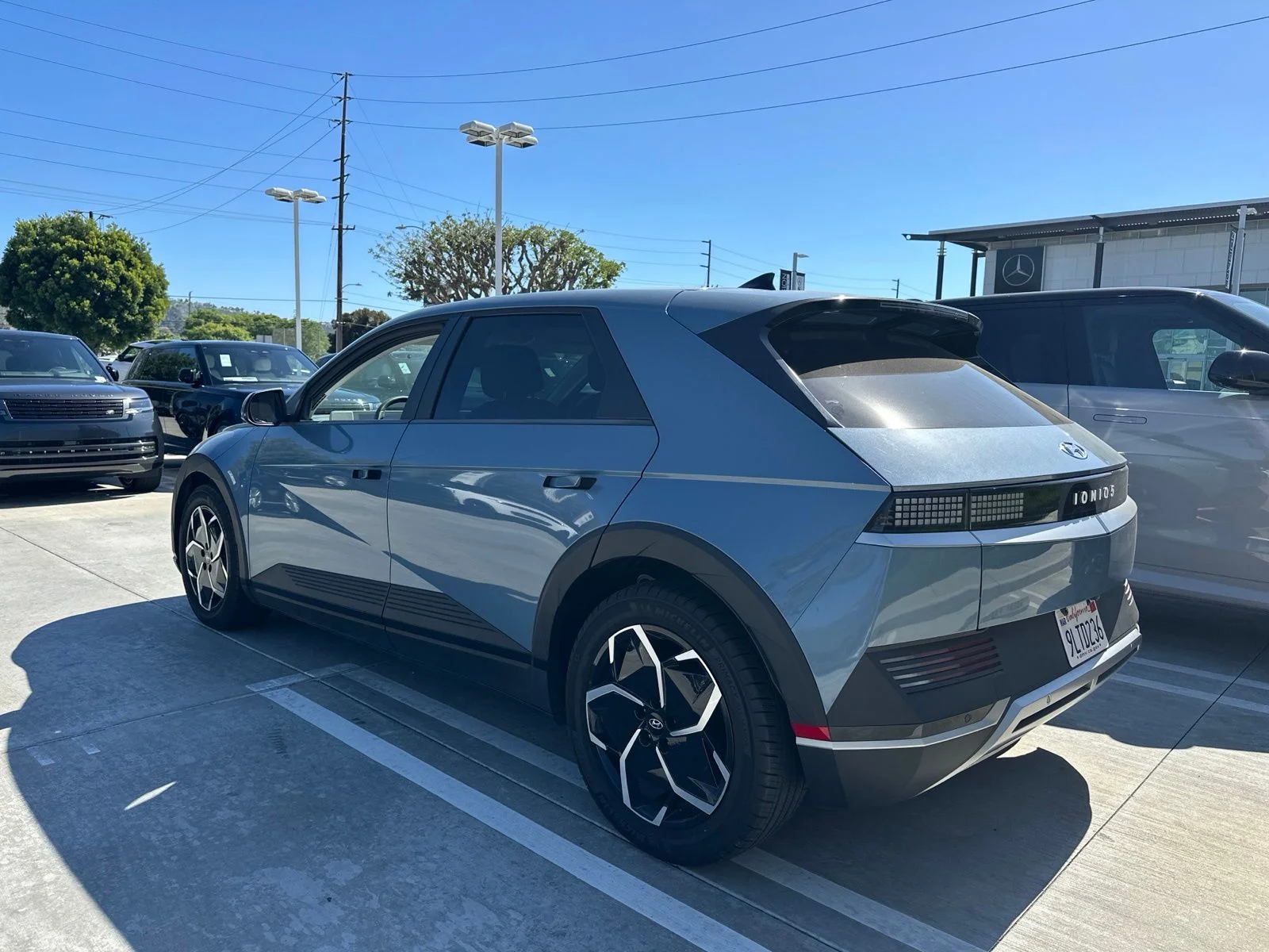 Used 2024 Lucid Blue Hyundai SEL image 4