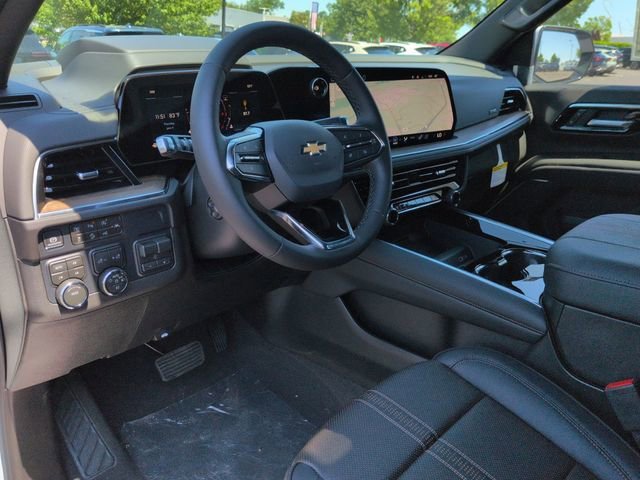 New 2026 Polar White Tricoat Chevrolet High Country image 12