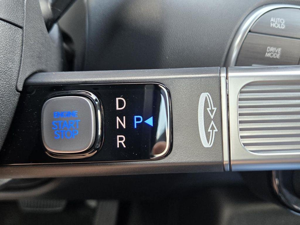 New 2026 Green Hyundai SEL Premium FWD image 29