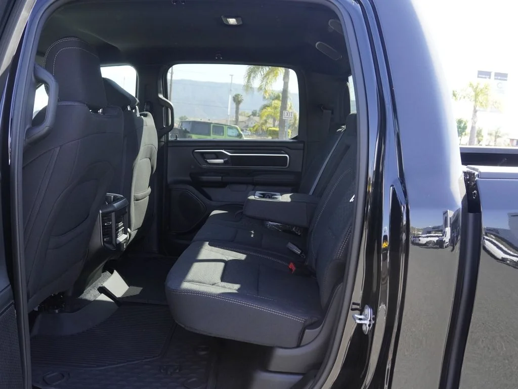 New 2026 Diamond Black Crystal Pearl-Coat Exterior Paint RAM Big Horn/Lone Star image 22