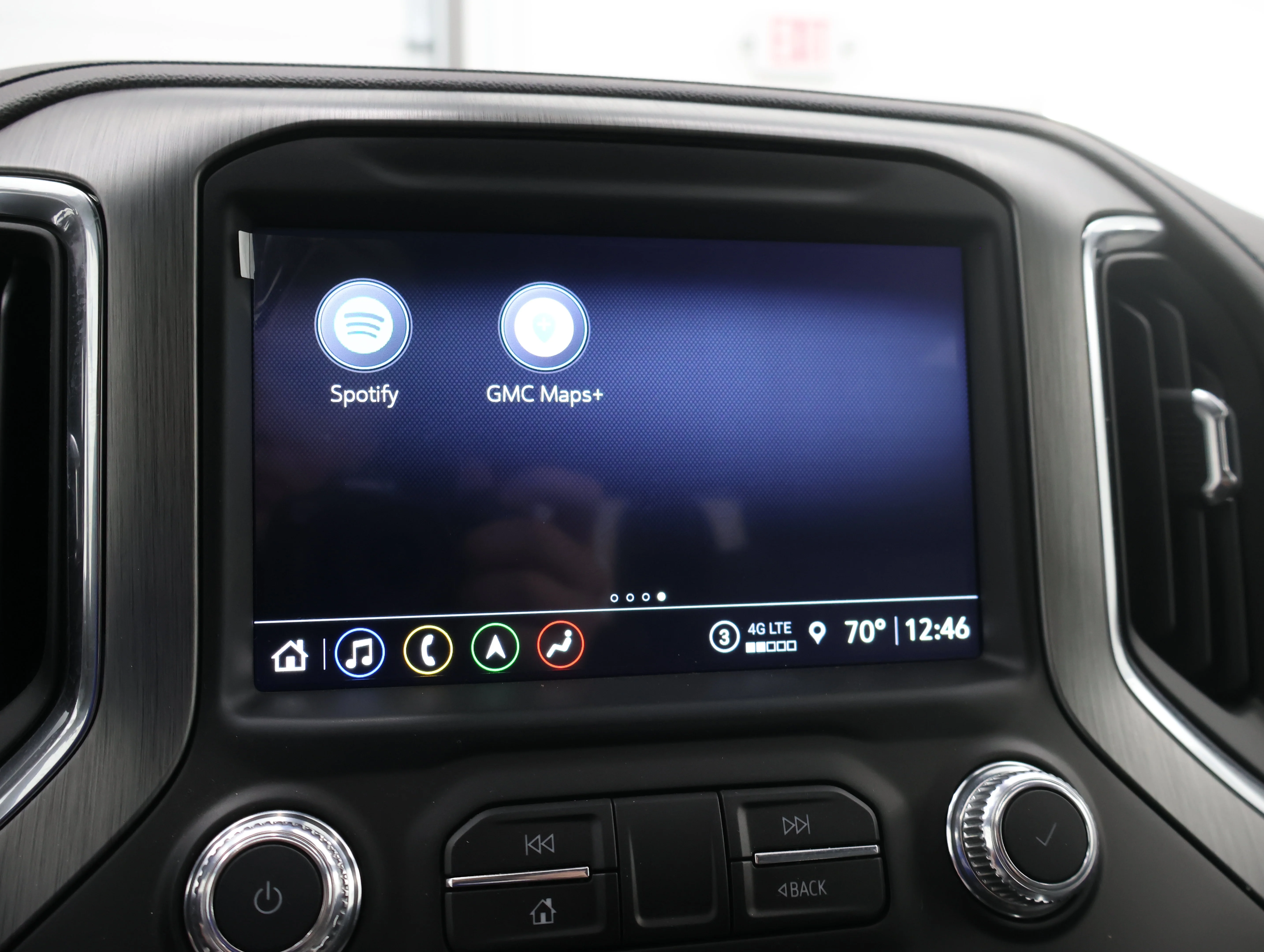 Used 2022 White Frost Tricoat GMC Denali image 64