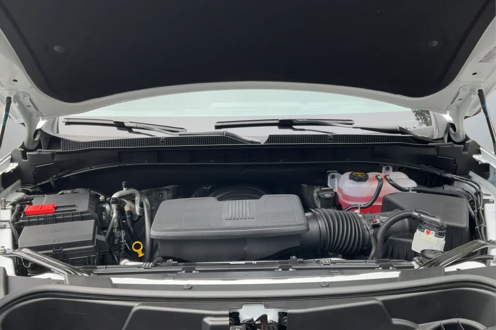 2026 Chevrolet Suburban Z71 - Photo 21