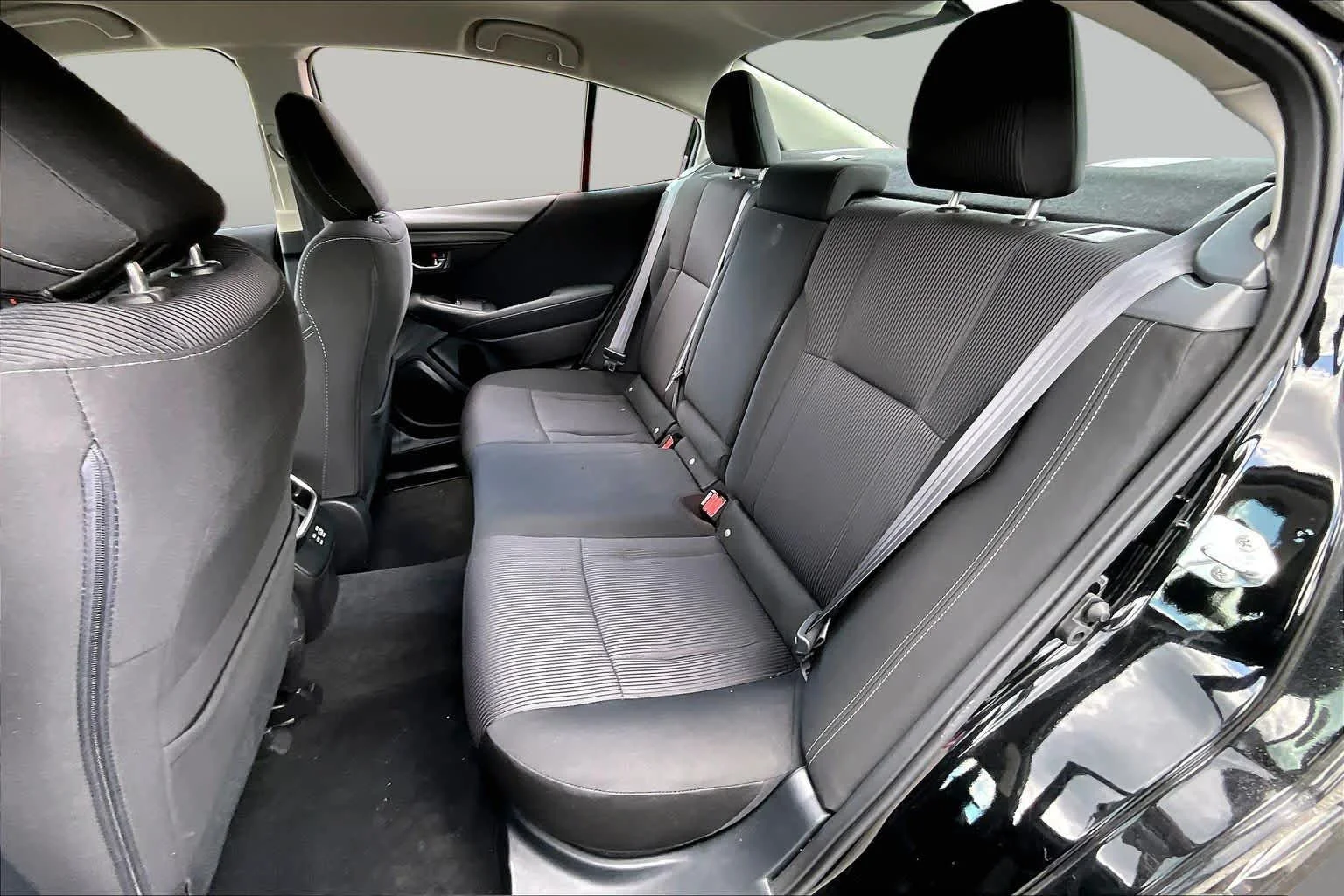 Used 2023 Crystal Black Silica Subaru Premium image 19