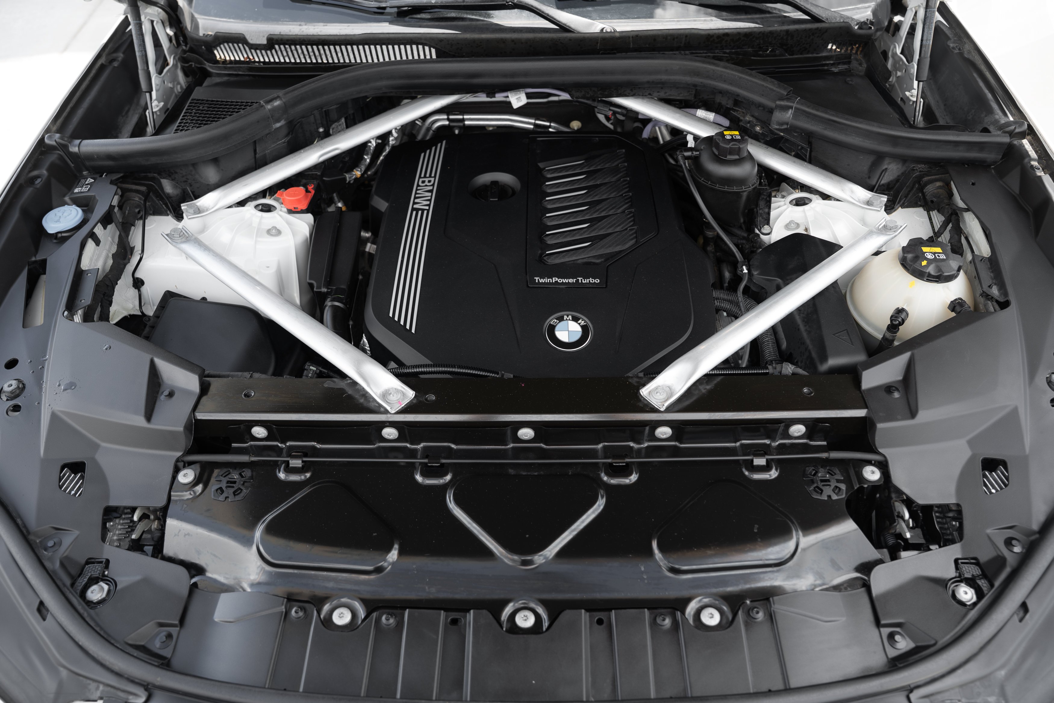 Used 2021 Alpine White BMW xDrive40i image 33