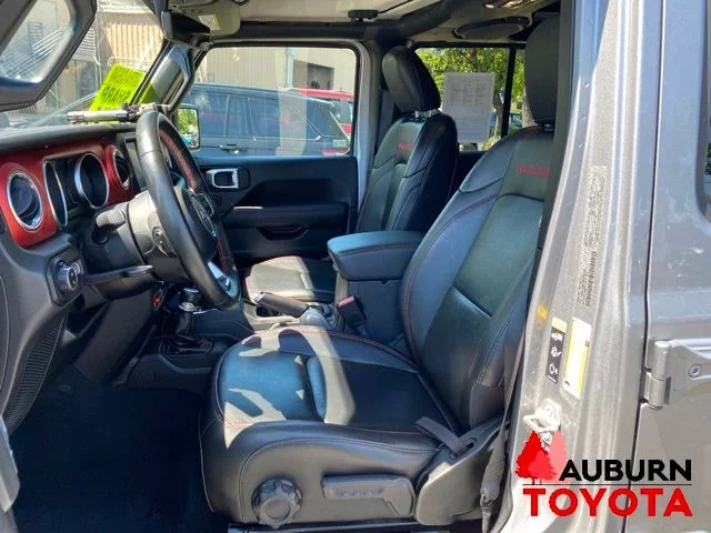 Used 2021 Silver Jeep Rubicon image 30