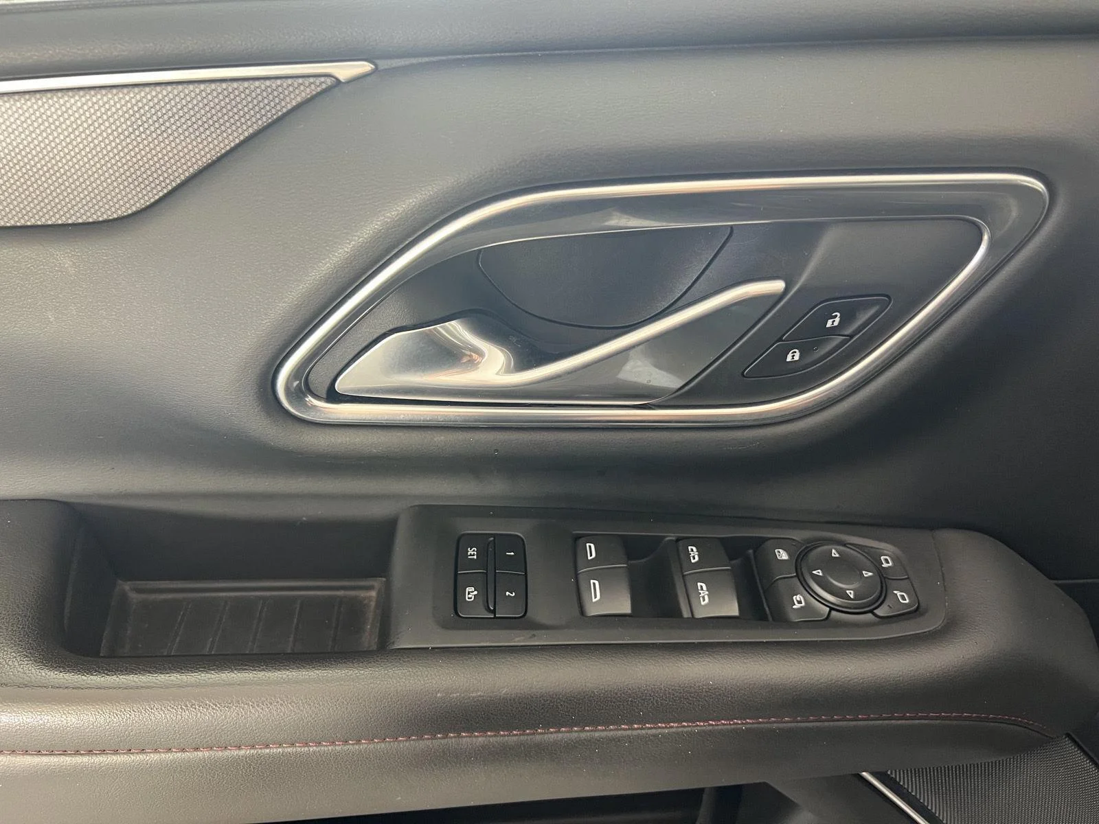 Used 2022 SUMMIT WHITE Chevrolet RST image 7