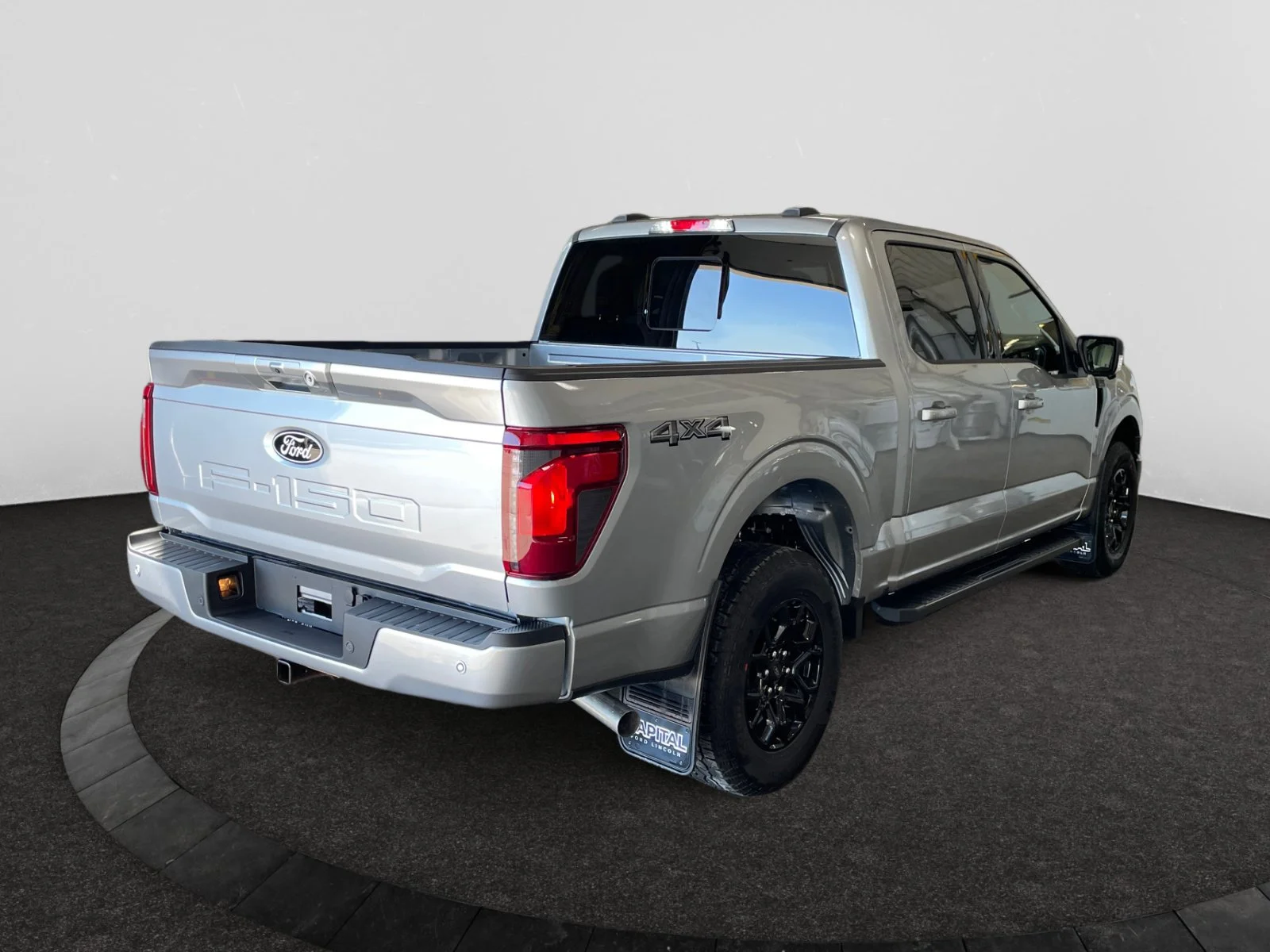 New 2026 Iconic Silver Metallic Ford XLT image 5